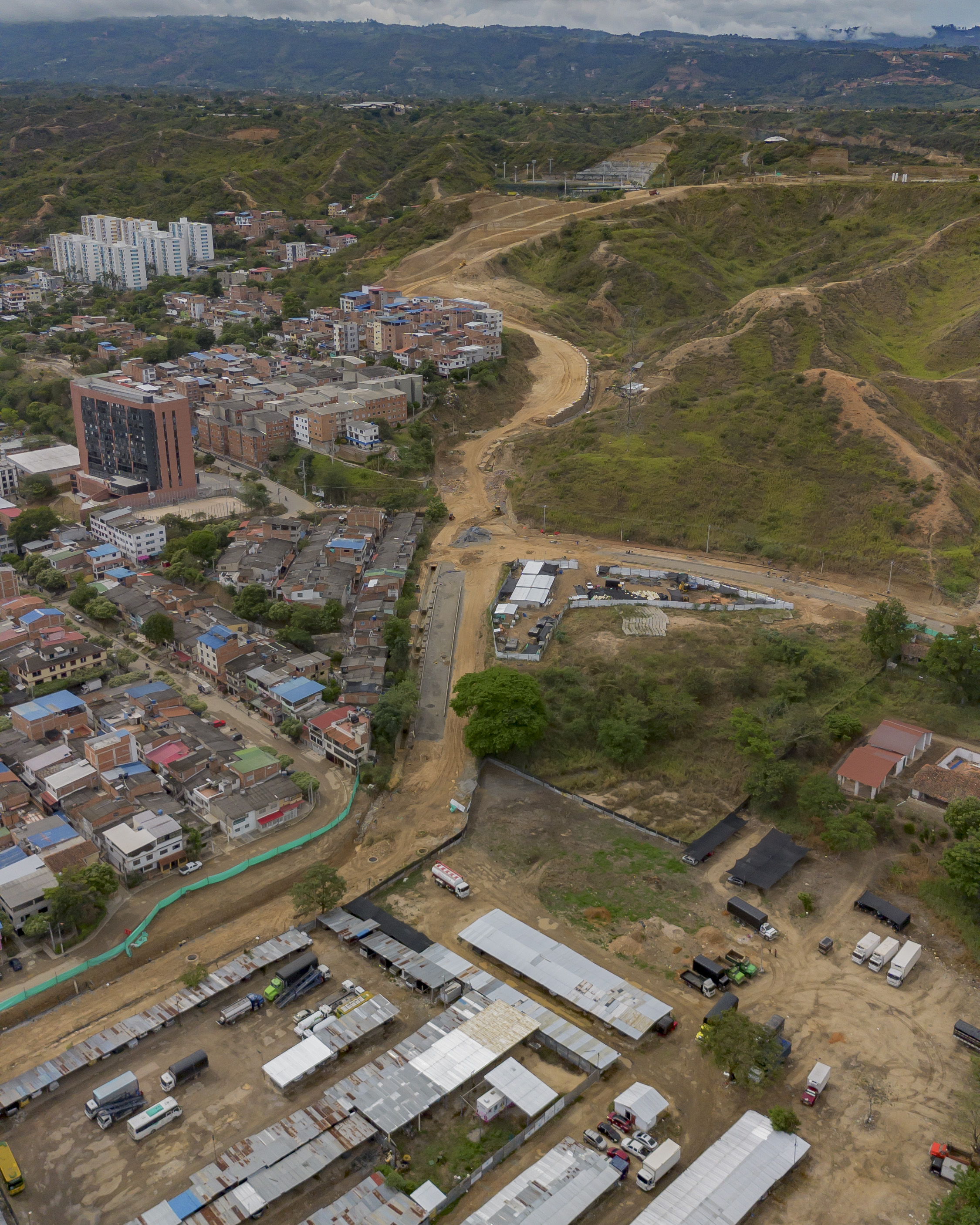 Imagen de Megaobra Cámbulos alcanza un avance del 45% y continúa transformando la infraestructura de Girón
