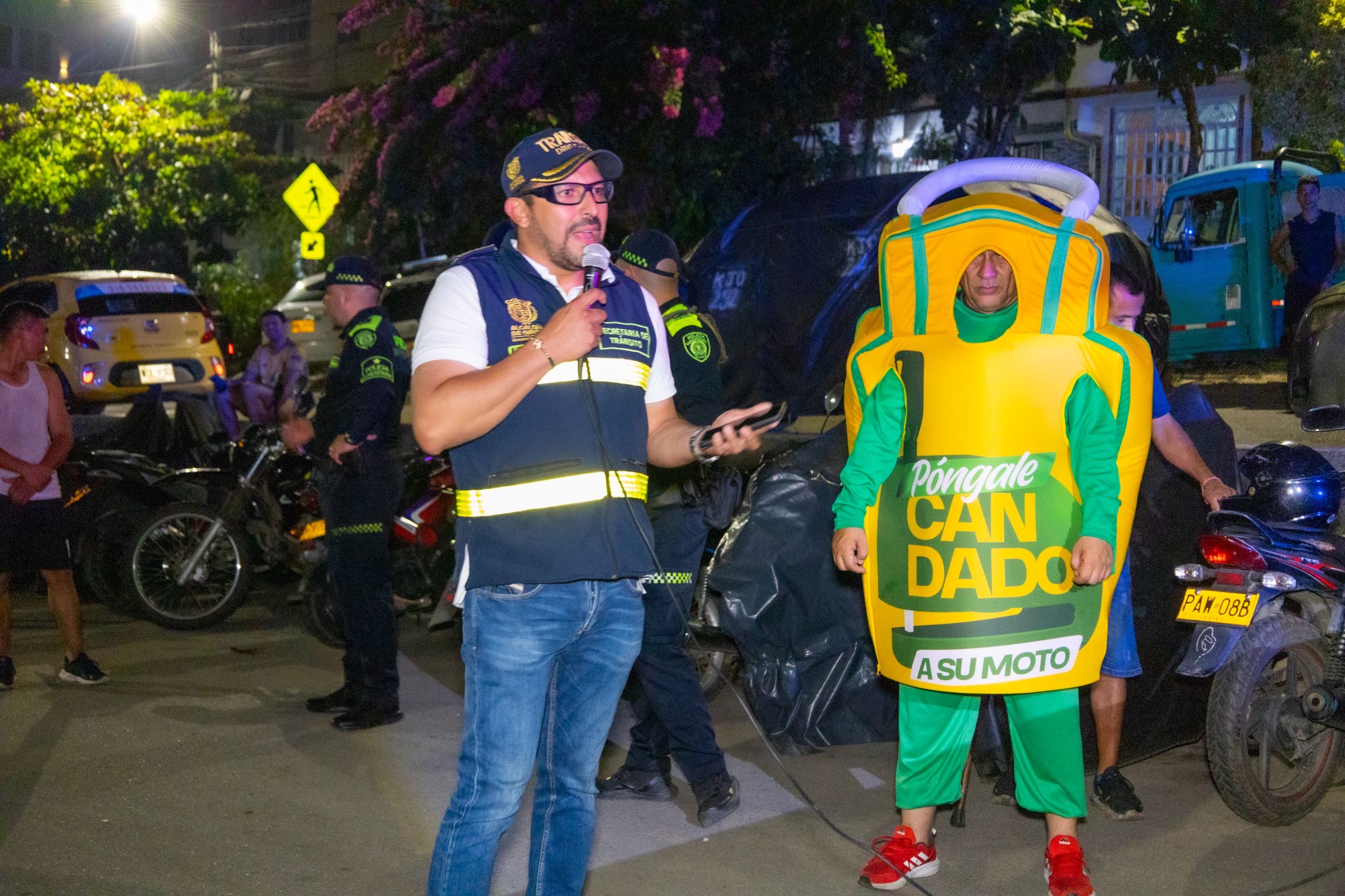 Imagen de Girón lleva la prevención contra el hurto de motos a Puerto Madero y Villa Sofía 